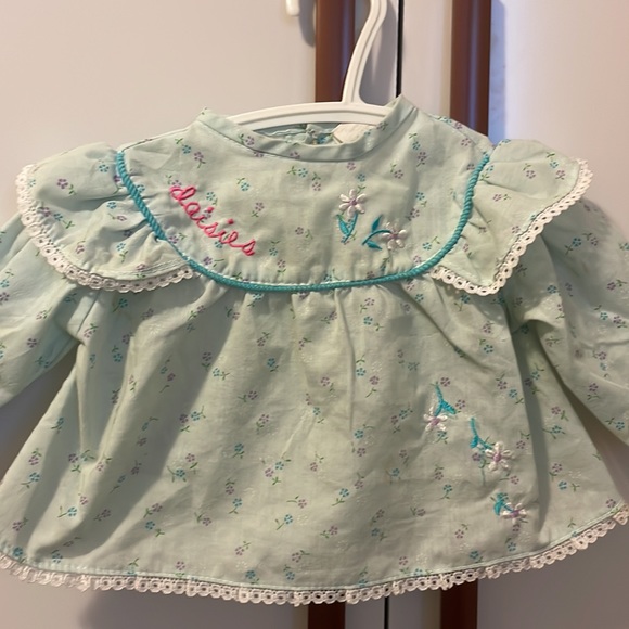 Vintage Newborn Daisies top - Picture 5 of 8